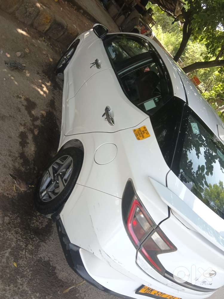 Hyundai Aura 2024 Model Sx Cng (commercial)