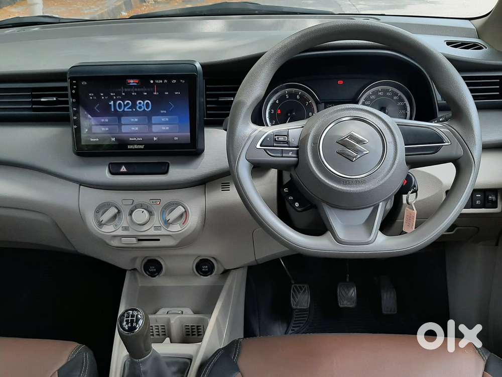 Maruti Suzuki Ertiga 2022-2023 Vxi Cng, 2022