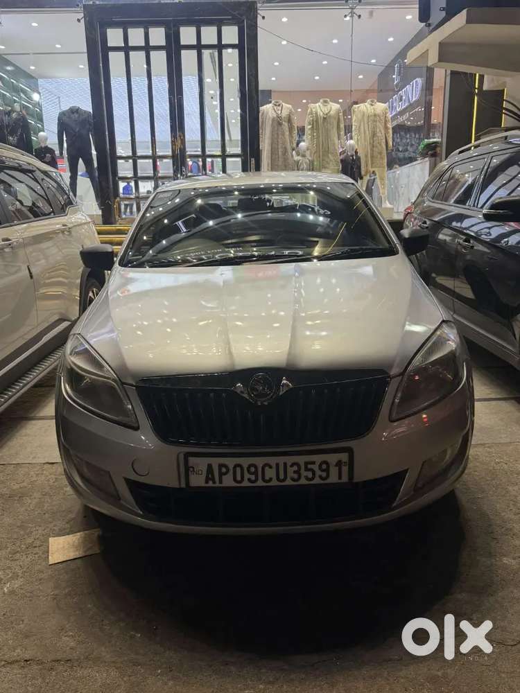 Skoda Rapid 2013 Petrol Well Maintained
