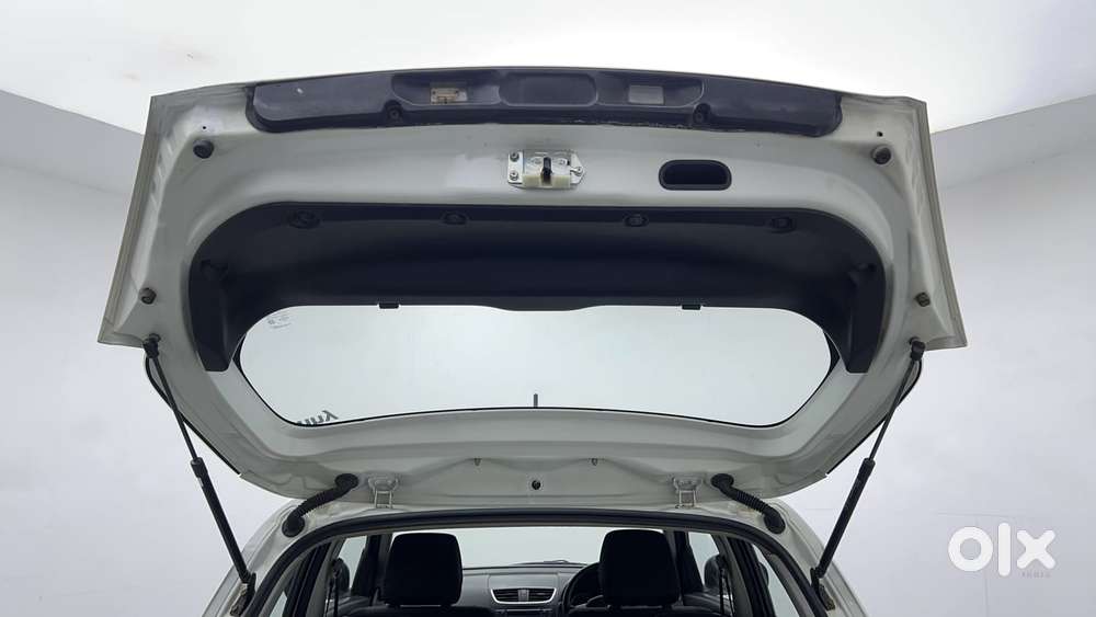 Maruti Suzuki Swift Vxi Optional, 2017, Petrol