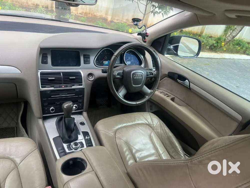 Audi Q7 3.0 2009 With 107000 Km Driven
