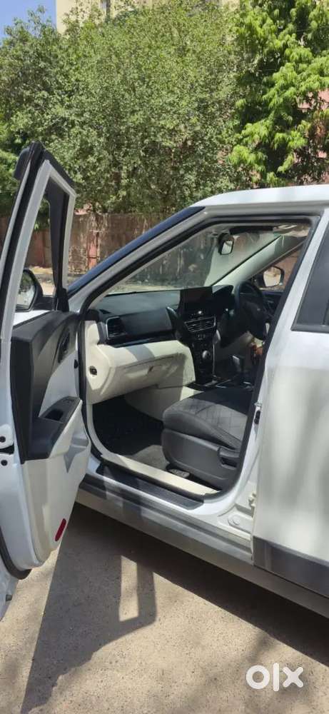 Mahindra Xuv 3xo Mx3 Automatic 2024 Petrol