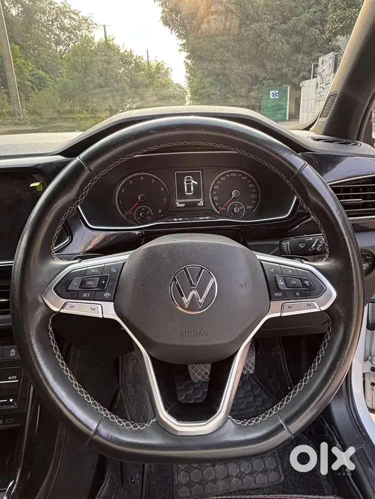 Volkswagen Taigun, 2024, Petrol