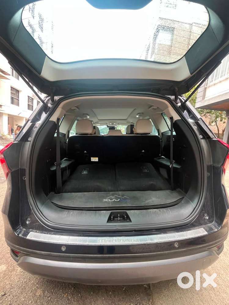 Mahindra Xuv700 2023 Diesel Well Maintained
