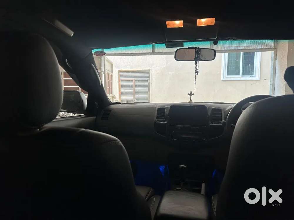 Toyota Fortuner Legender 2014