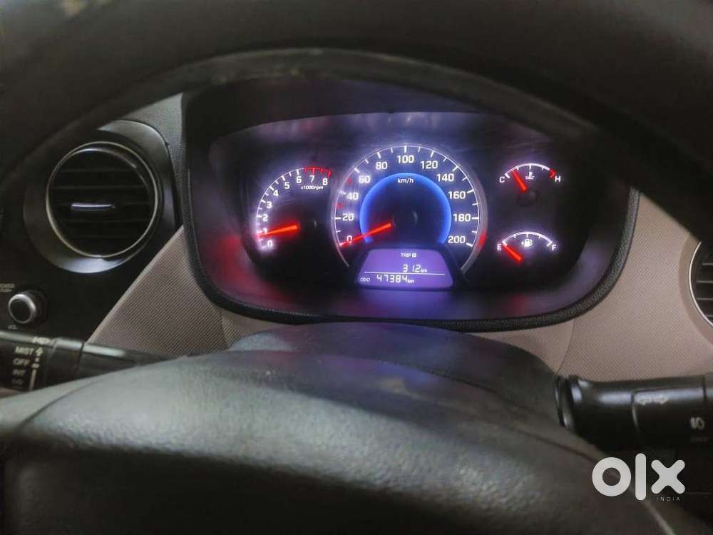 Hyundai Grand I10 [2013-2017] 1.2 Kappa Vtvt Sportz, 2015, Petrol