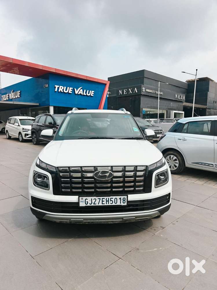 Hyundai Venue 1.2 S (o), 2025, Cng & Hybrids