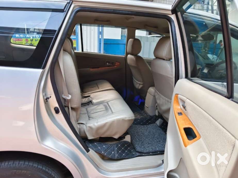 Toyota Innova 2.5 Vx 8 Str, 2011, Diesel