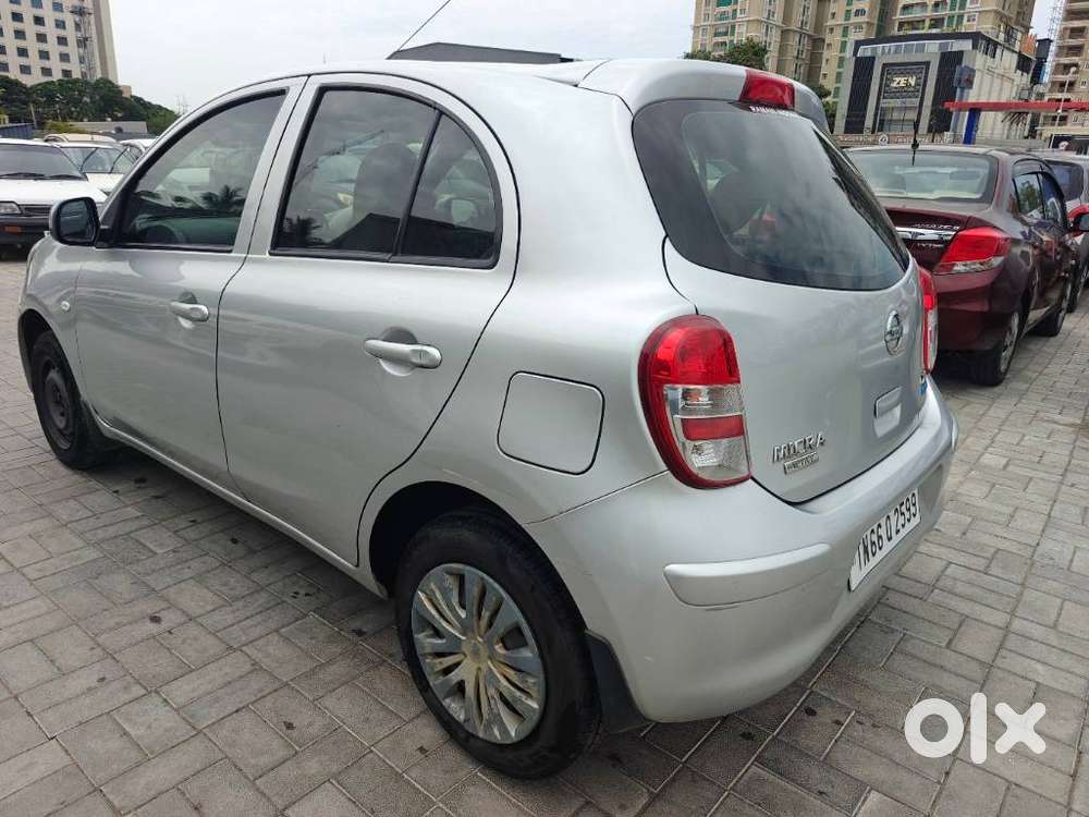 Nissan Micra Active Xv, 2015, Petrol