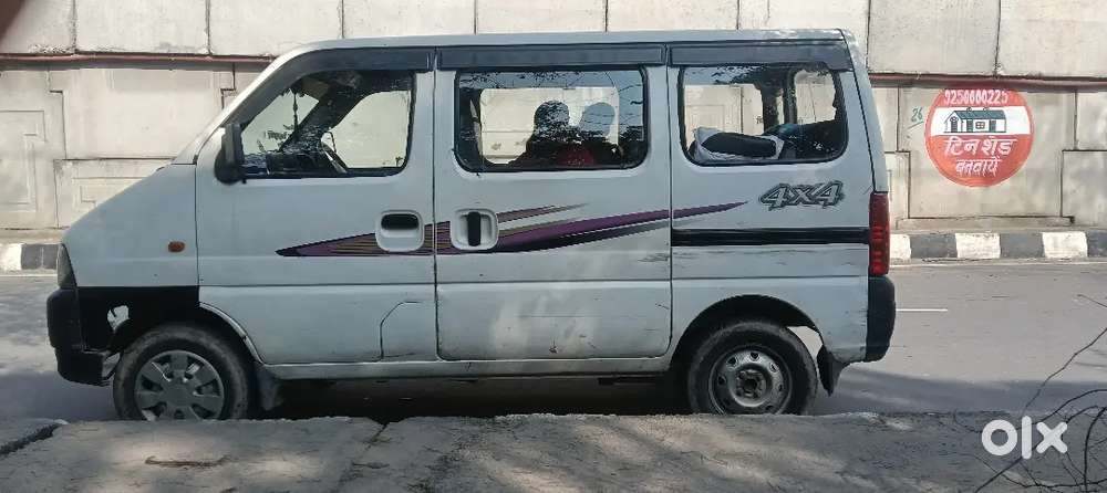 Maruti Suzuki Eeco 2015 Variant
