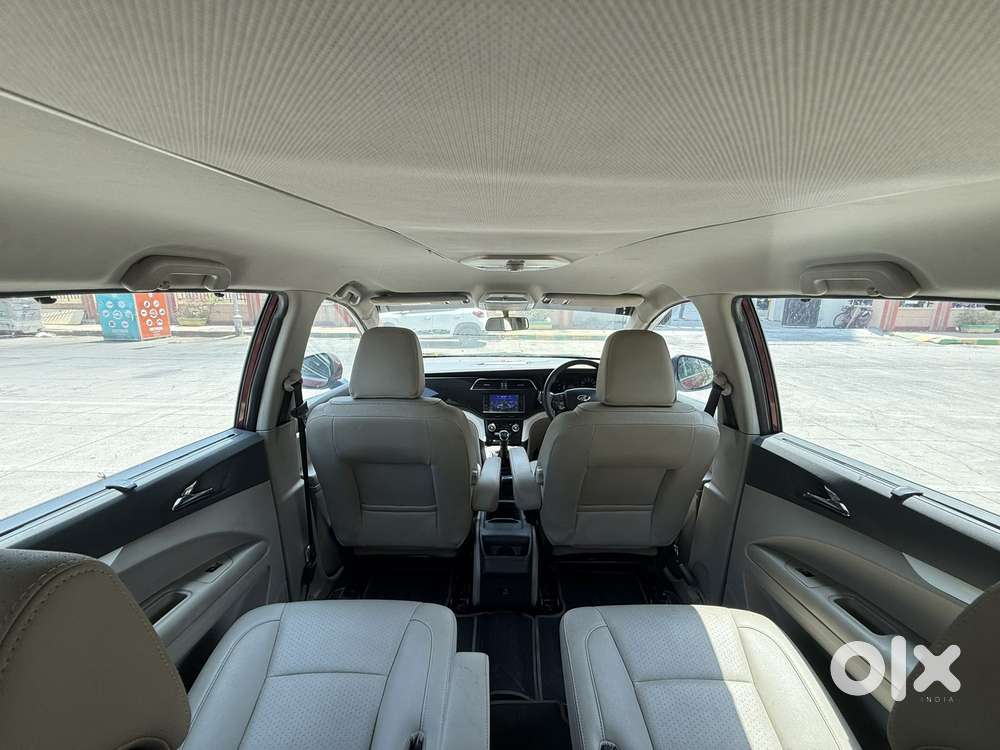 Mahindra Marazzo M8 8str, 2019, Diesel