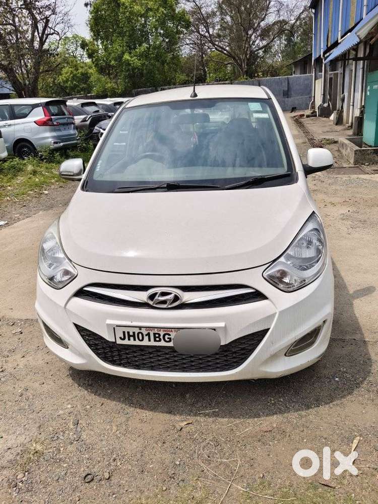 Hyundai I10 Sportz, 2014, Petrol