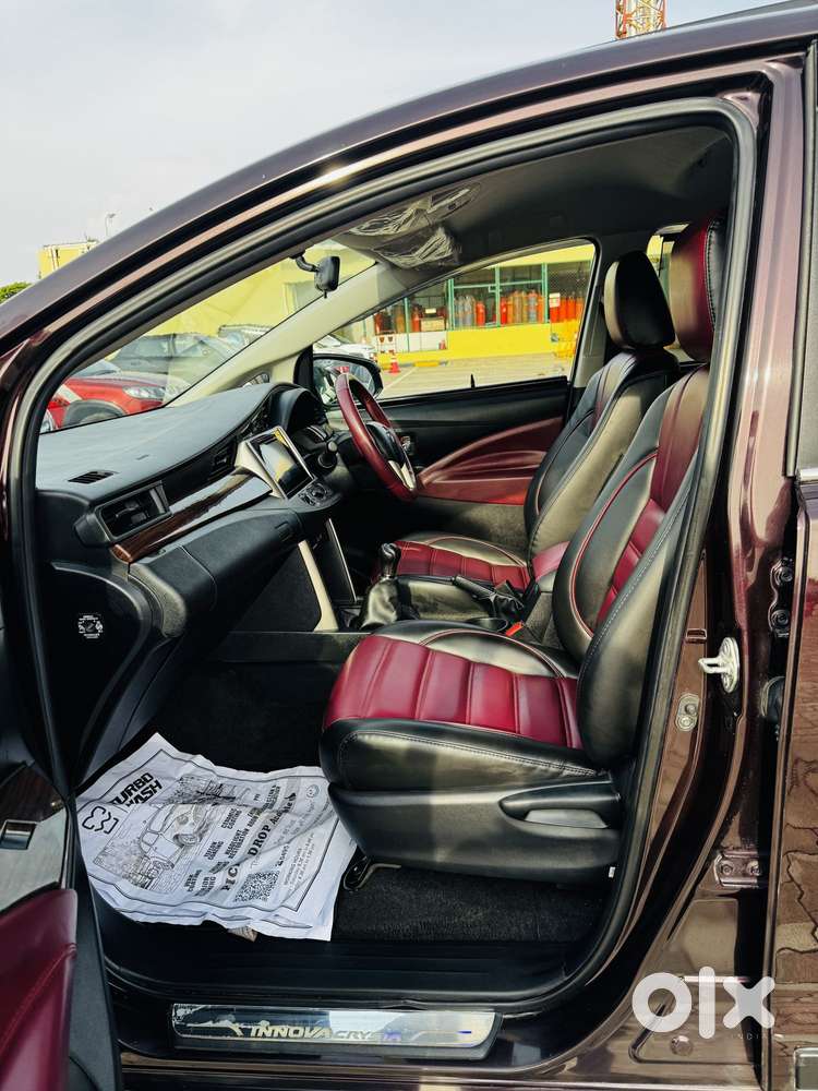 Toyota Innova Crysta 2.4 G Mt 8s, 2019, Diesel