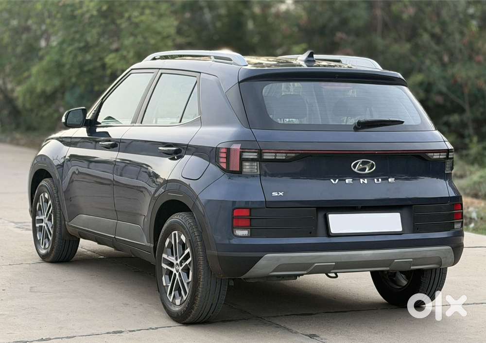 Hyundai Venue Sx Mt, 2023, Diesel