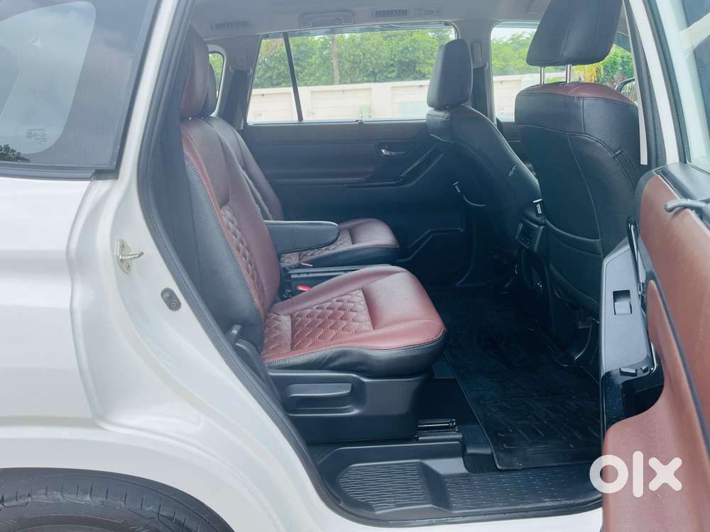 Toyota Innova Hycross 2.0 Vx (o) Hybrid 7 Str, 2023, Petrol