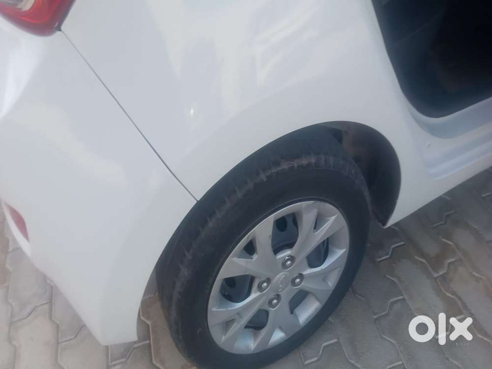 Hyundai Grand I10 1.2 Kappa Sportz, 2015, Petrol