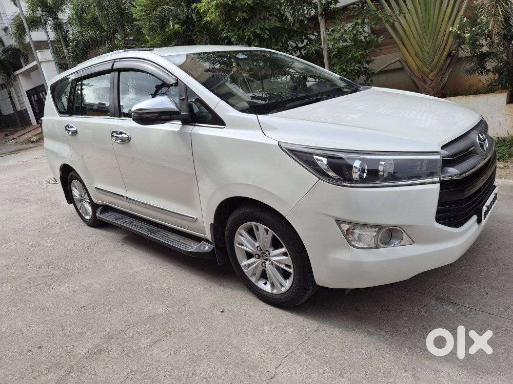 Toyota Innova Crysta 2.8z Automatic, 2018, Diesel
