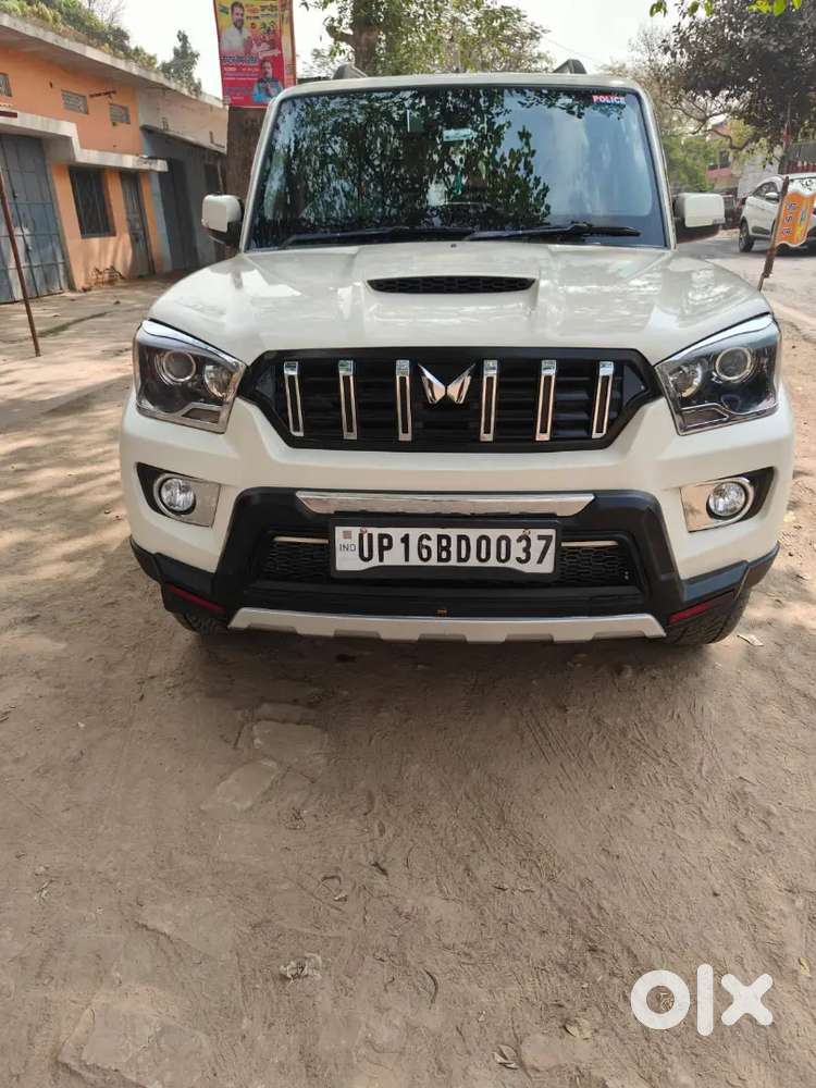 Mahindra Scorpio 2015