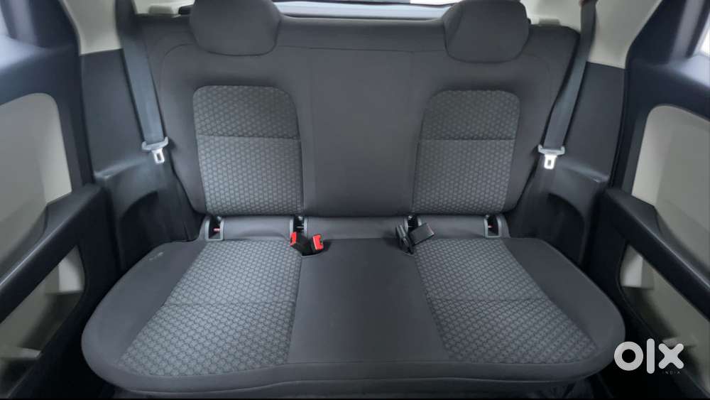 Tata Altroz 1.2 Xt, 2022, Petrol