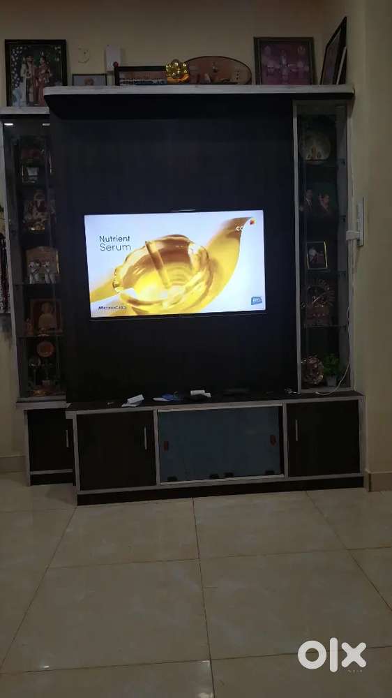 MI 43 inch tv