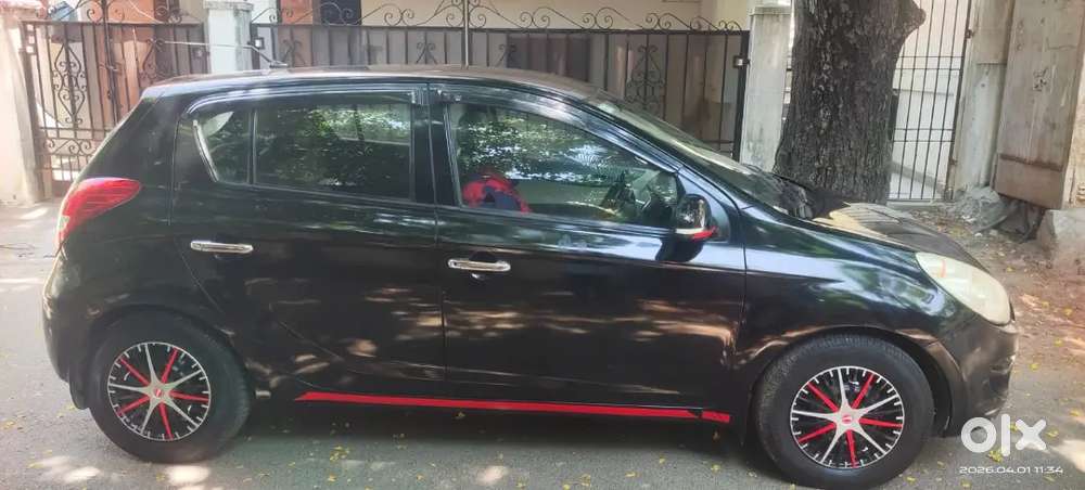 Hyundai I20 Sports Top End Automatic 2011 Petrol Well Maintained