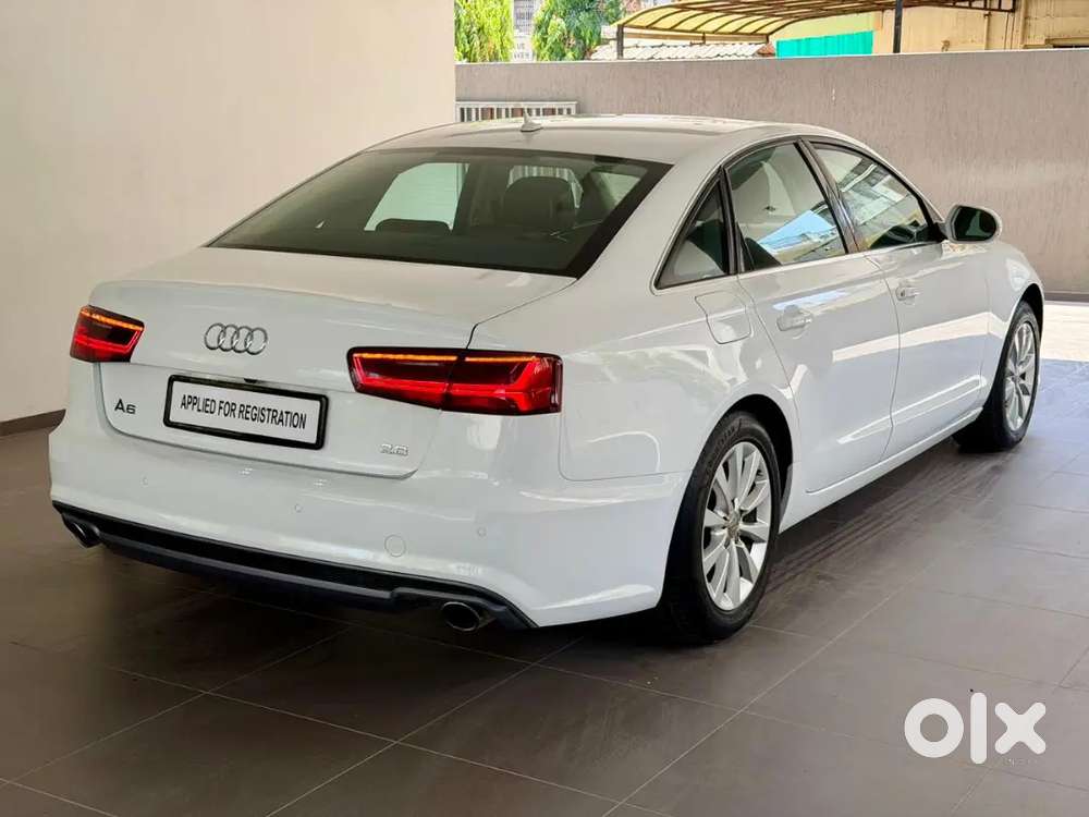 Audi A6 Premium*
*2011*
1st Full
