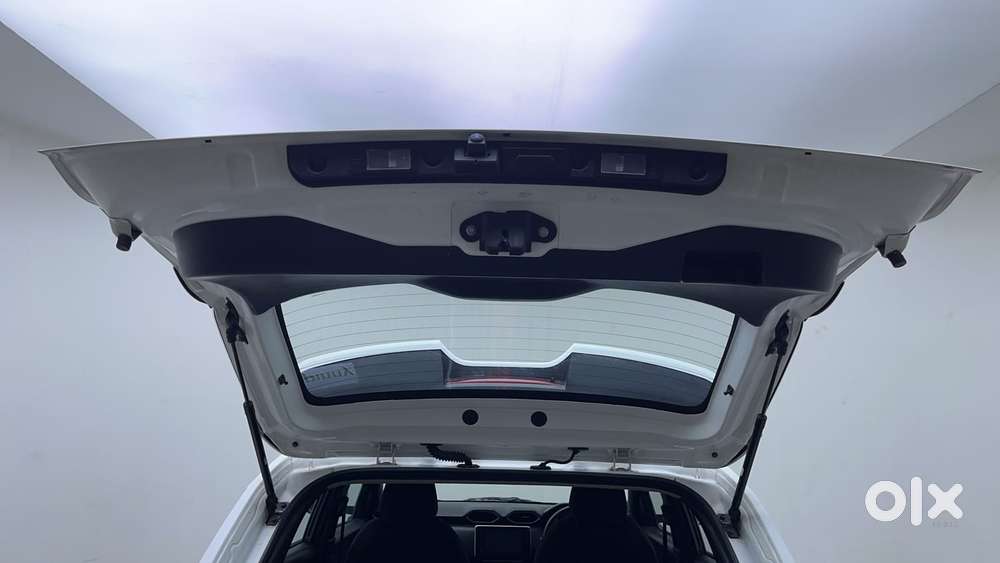 Nissan Magnite 1.0 Xv Premium Turbo Cvt (o), 2022, Petrol