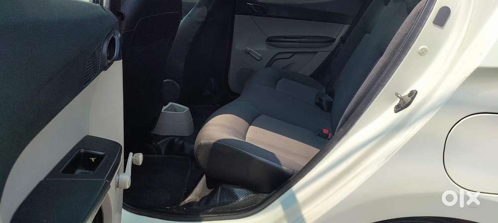 Tata Tiago 1.2 Revotron Xt (o), 2018, Petrol