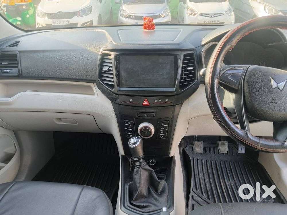 Mahindra Xuv300 W4, 2023, Cng & Hybrids