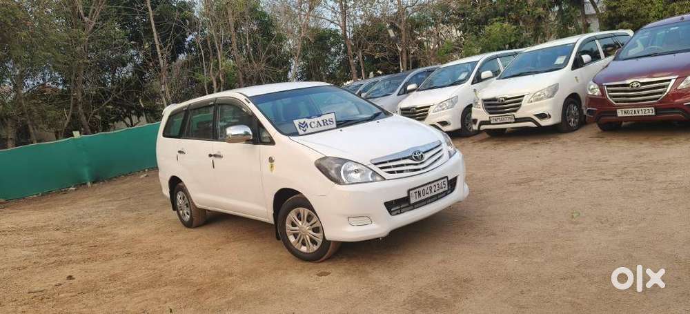 Toyota Innova 2.5 G (diesel) 8 Seater, 2005, Diesel