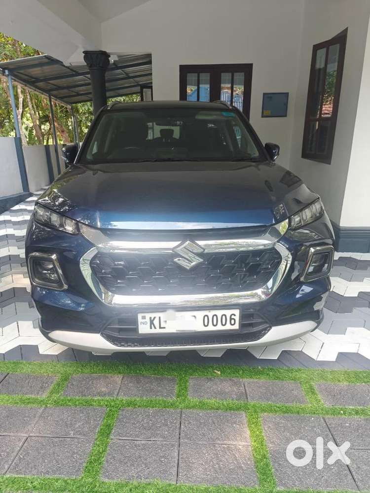 Maruti Suzuki Grand Vitara 2023 Petrol Well Maintained