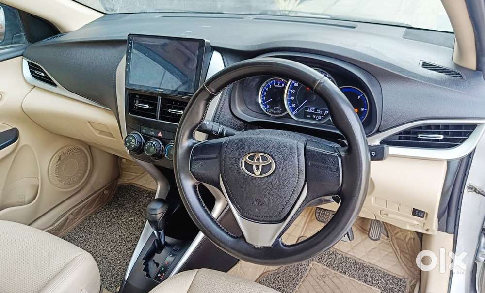 Toyota Yaris J Cvt, 2019, Petrol