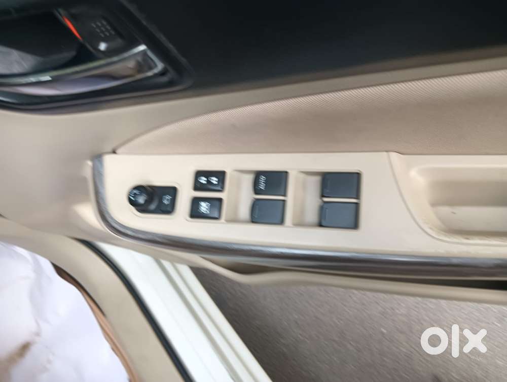 Maruti Suzuki Swift Dzire Zxi + Amt, 2020, Petrol