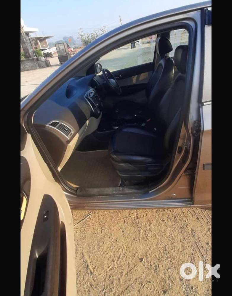 Hyundai Car Manual 2012