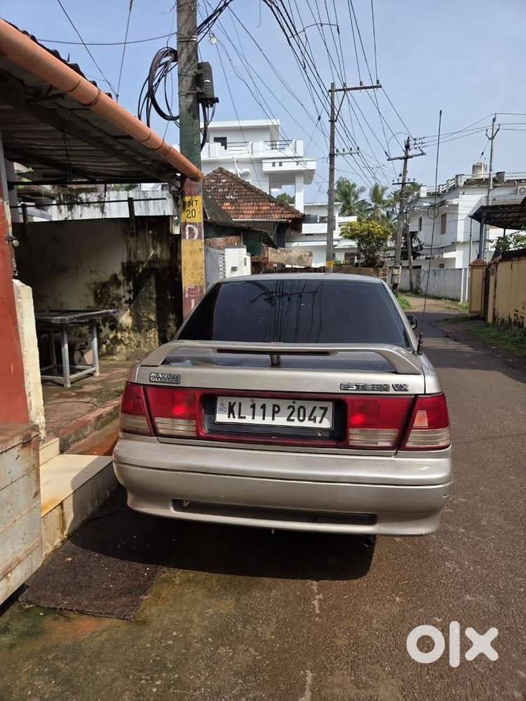 Maruti Suzuki Esteem 2002