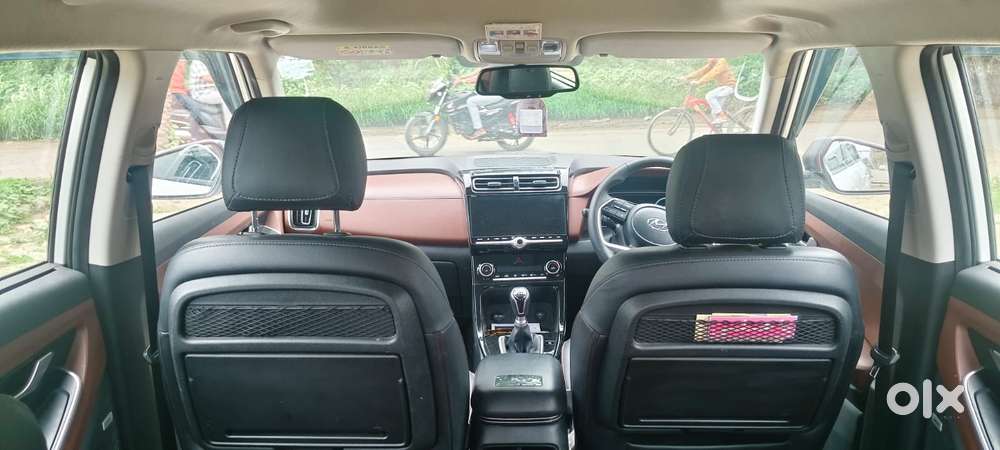 Hyundai Alcazar Platinum 7 Str 1.5 Diesel Adventure, 2023, Diesel