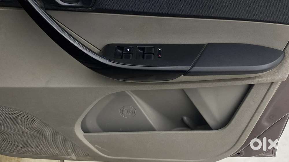 Tata Tiago 1.2 Revotron Xm, 2018, Petrol