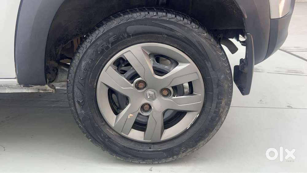 Renault Kwid 2019-ongoing 1.0 Rxt Amt (o), 2017, Petrol