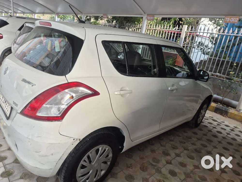 Maruti Suzuki Swift 2017 Petrol 100000 Km Driven
