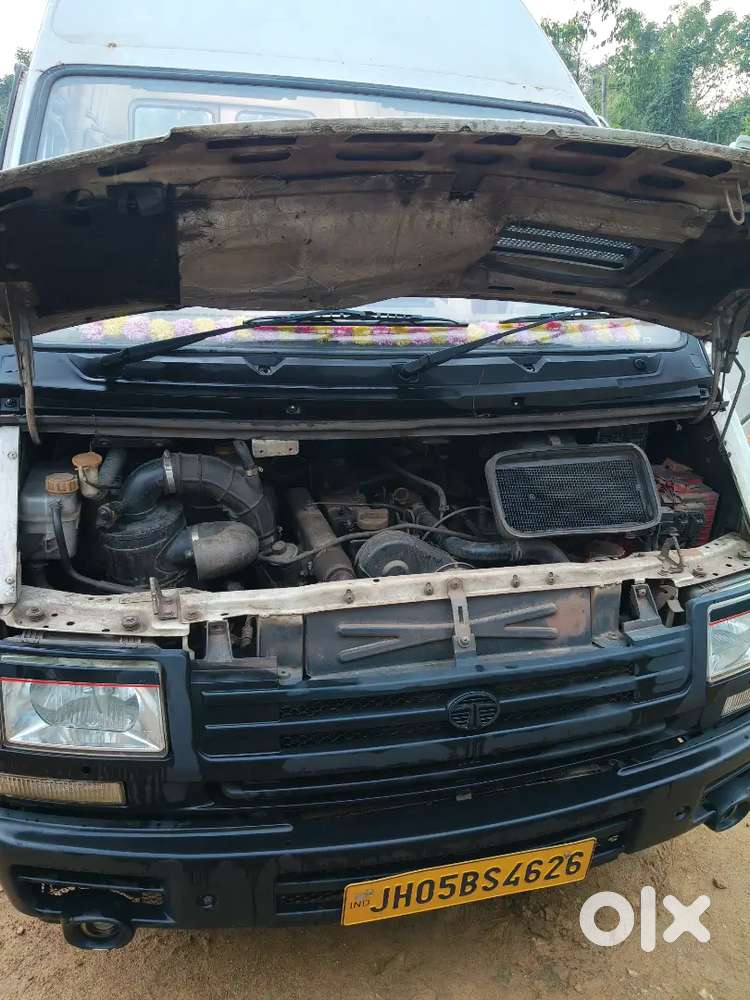 Tata Winger 2017 Diesel 100000 Km Driven