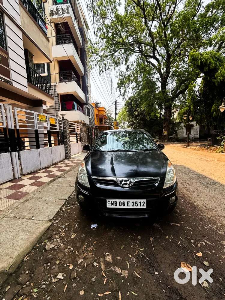 Hyundai I20 Asta Top Model Life Time Tax Cf2031