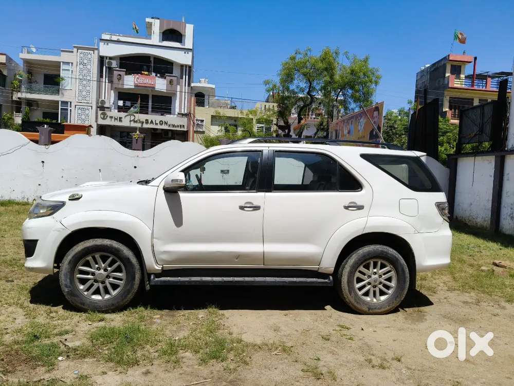 Toyota Fortuner 2013