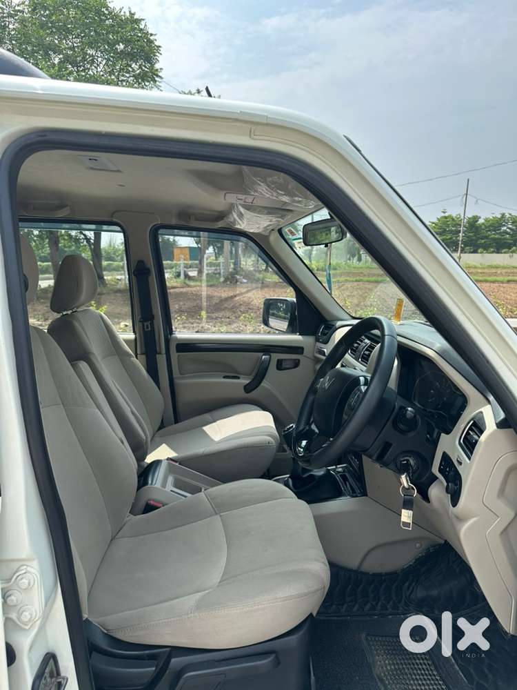 Mahindra Scorpio Classic 2023 Diesel Manual