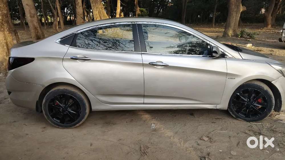 Hyundai Verna Crdi 2012