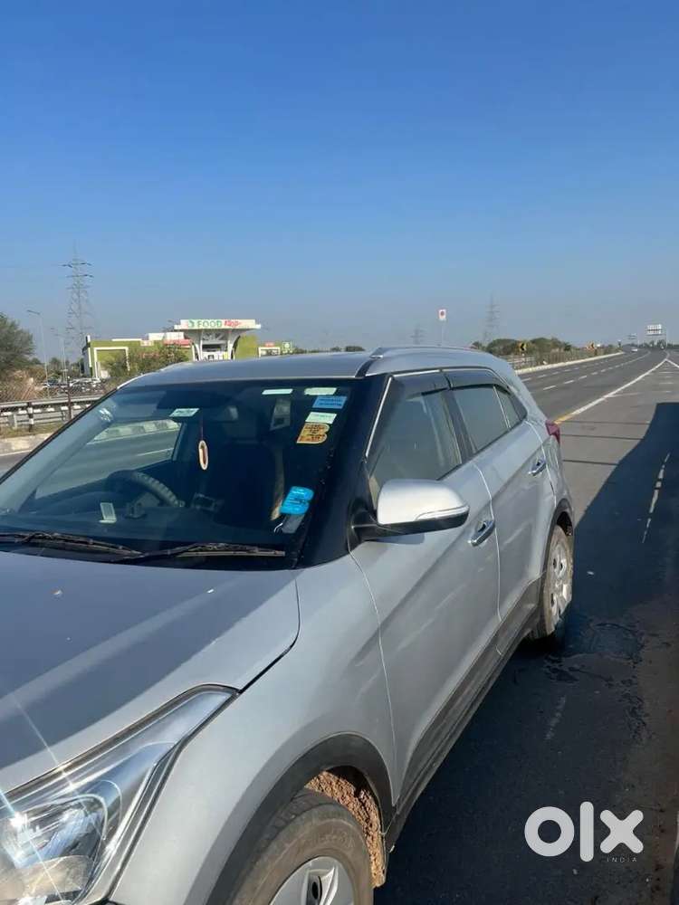 Hyundai Creta Diesel  1st Owner  Full Hyundai Service  Excellent Condi
