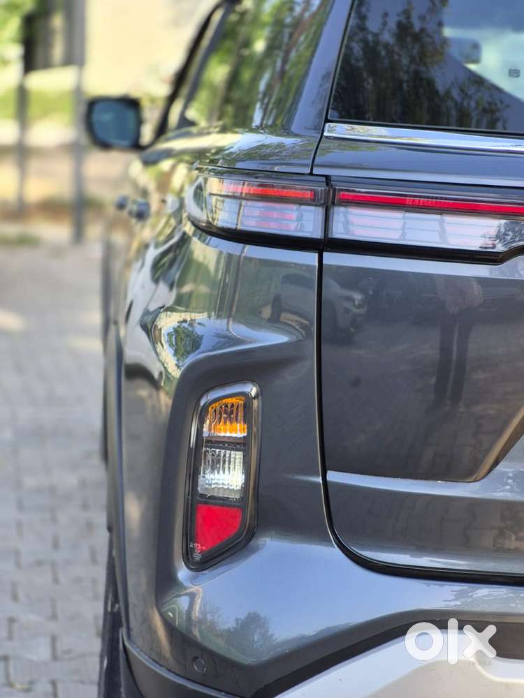 Maruti Suzuki Grand Vitara 1.5 Alpha Smart Hybrid At, 2022, Petrol