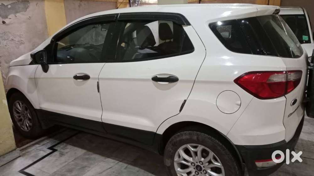 Mahindra Xuv300 2015 Diesel 78245 Km Driven