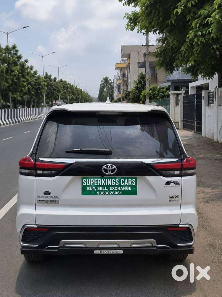 Toyota Innova, 2025, Electric