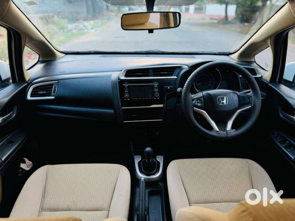 Honda Jazz V Cvt, 2017, Petrol