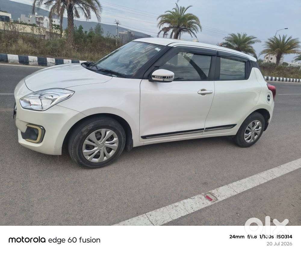 Maruti Suzuki Swift 1.2 Vxi (o), 2022, Petrol